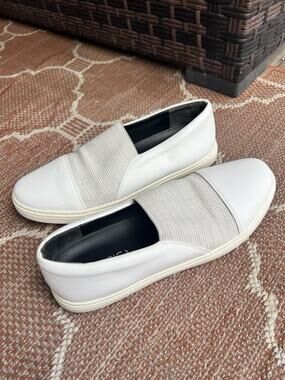 Via Spiga Raine White Leather Slip On Sneakers Women’s US 8.5 Comfort Shoes